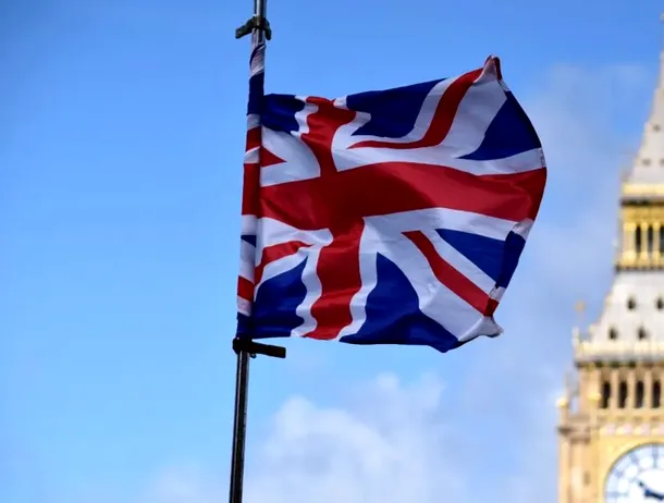 Sistemul britanic de vize electronice, pus sub semnul întrebării după ce a confundat două surori gemene