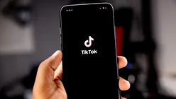Un bărbat din Arad, amendat cu 1.000 de lei pentru injurii adresate polițiștilor pe TikTok