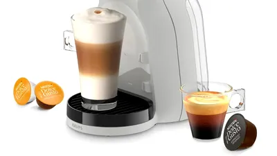 Dedeman oferă un espressor în format compact, capabil să prepare 45 de băuturi, la preț redus