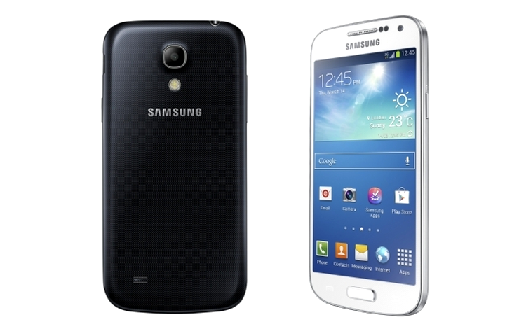 Samsung Galaxy S4 mini - cele două culori pentru carcasă