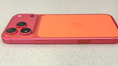 iPhone 17 Pro Max, acolo unde portocaliul devine roz. Un defect de fabricație?