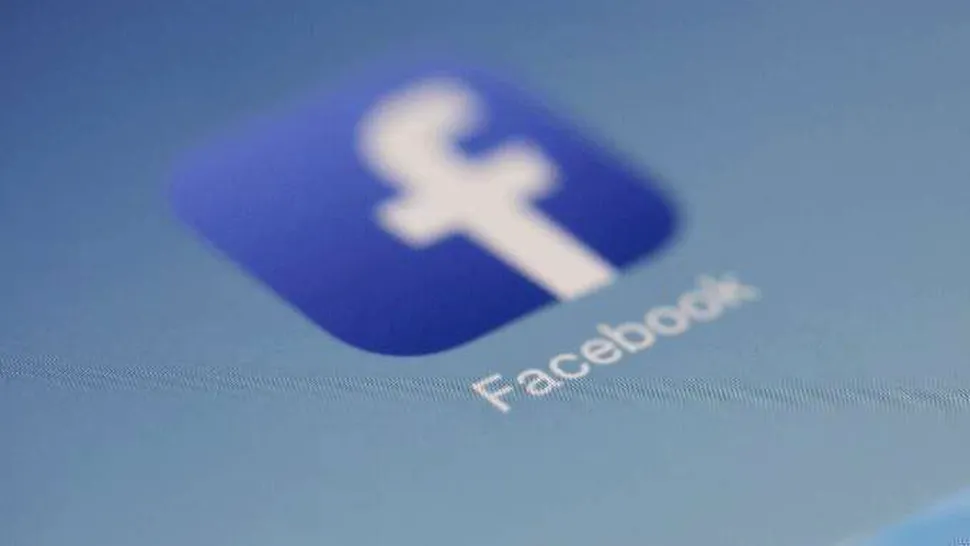 Facebook, dat în judecată pentru tolerarea reclamelor înșelătoare, care impersionează celebrități pentru a vinde produse
