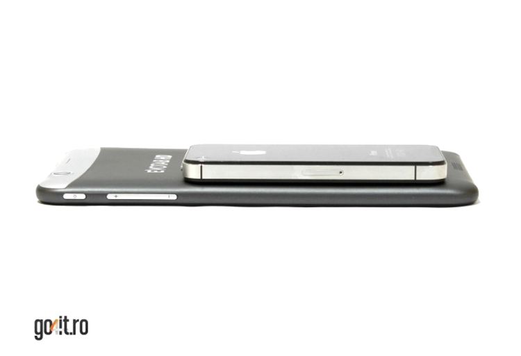 Evolio Evotab HD comparat cu un iPhone 4S