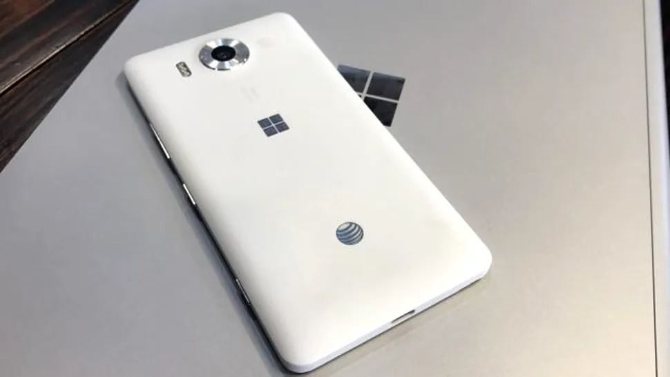 Microsoft testează un smartphone care rulează o „ramură diferită” a Windows Mobile