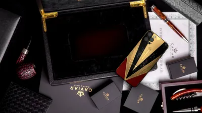 A fost anunțat cel mai scump iPhone 12: 47.690 dolari pentru carcasă din aur și piele