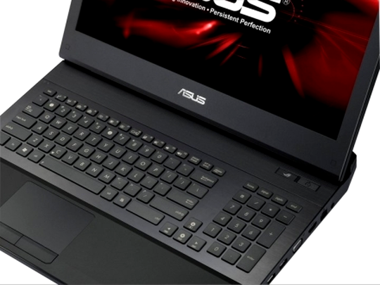 Asus G74 ROG - laptop pentru gaming