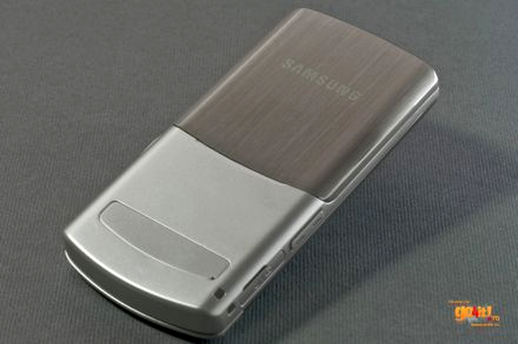 Samsung U900 Soul cantareste 112 g