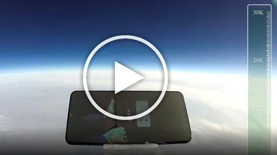 Un telefon Vivo a „supravieţuit” unei căzături de la 30.000 de metri altitudine