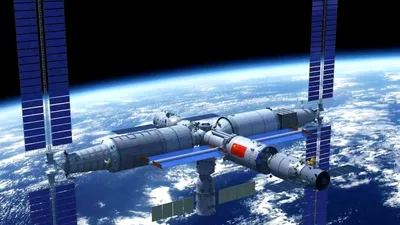 China a trimis trei astronauți pe noua stație spațială Tianhe