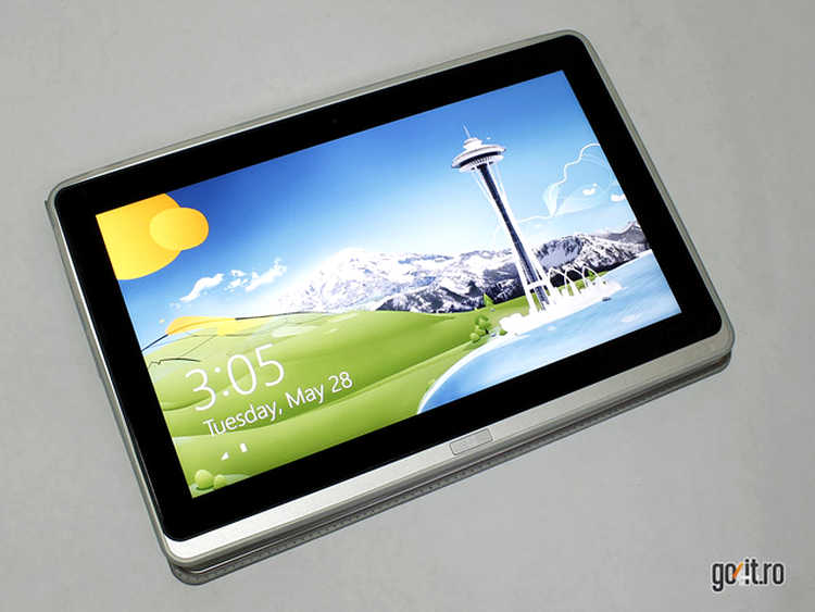 Acer Iconia W700 - ecranul de 11.6 inch