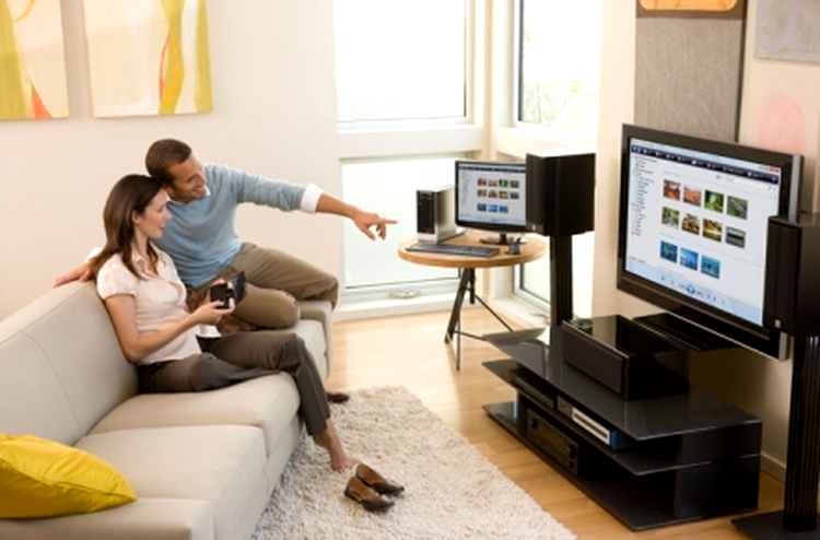 Logitech diNovo Mini - un mod elegant de a controla PC-ul Media Center