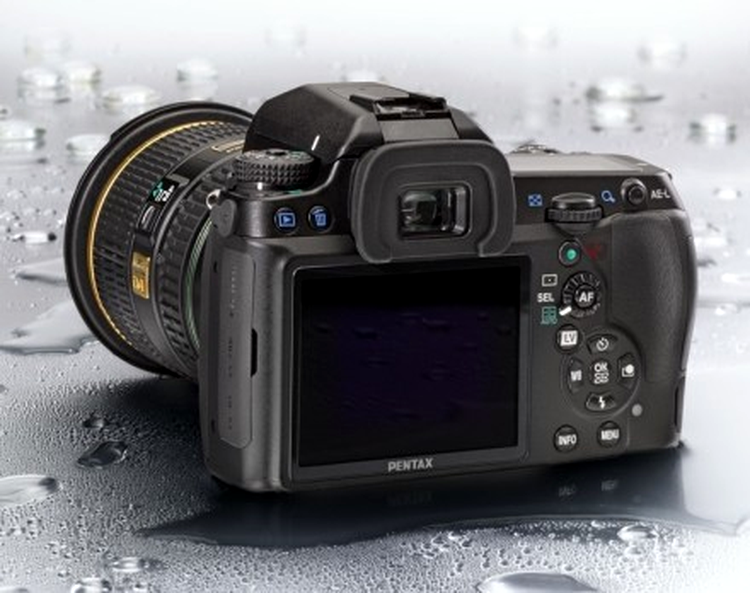 Pentax K-7 - ecran de 3" cu Live View