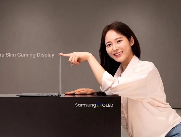 Samsung a prezentat un ecran OLED „Ultra Slim” pentru laptopuri. Viitoarele modele ar putea deveni mai subțiri și mai ușoare