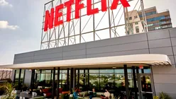 Netflix face schimbări organizaționale și renunță la 1000 de angajați