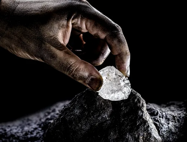 Oamenii de știință au descoperit un truc simplu care prelungește durata de viață a bateriei litiu-ion