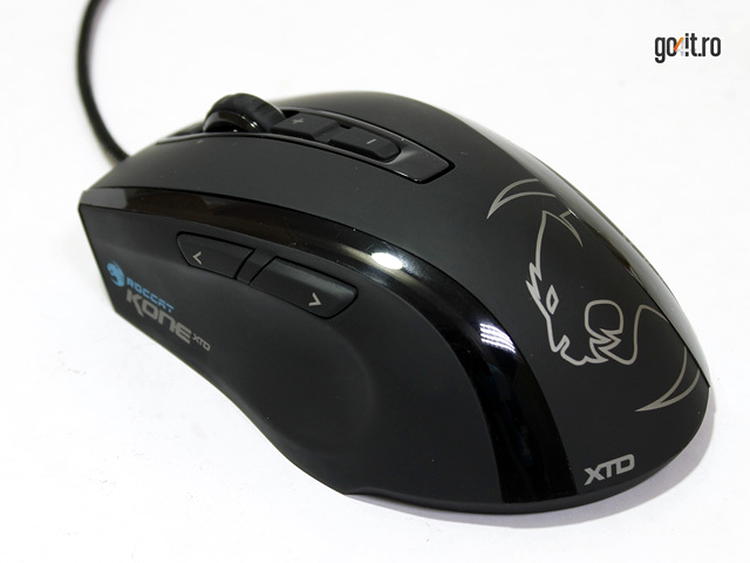 Roccat Kone XTD - sistemul de iluminare LED se întinde pe toată lungimea carcasei