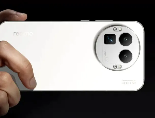realme GT8 Pro ar putea fi cel mai ieftin telefon cu o cameră de 200MP