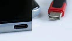 UE nu va împiedica producerea unui smartphone fără port USB-C