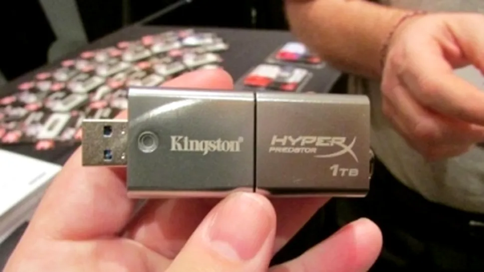 Stick-ul USB 3.0 cu capacitate de 1 TB, la CES 2013