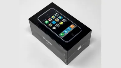 Au trecut 16 ani de când Steve Jobs a prezentat primul iPhone pe scena MacWorld. VIDEO