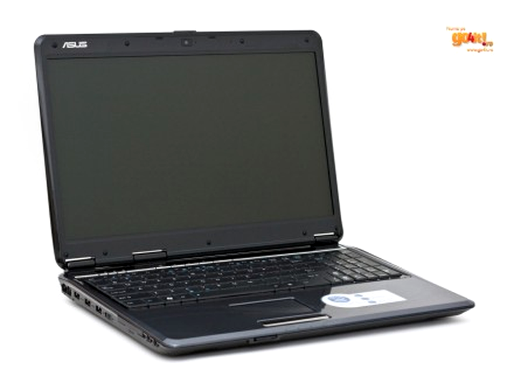 Asus F50 – un laptop multimedia pentru acasa
