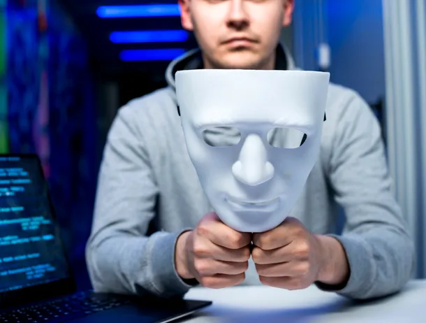 Cum poți depista rapid conținutul deepfake: Ghidul DNSC pentru identificarea manipulărilor AI
