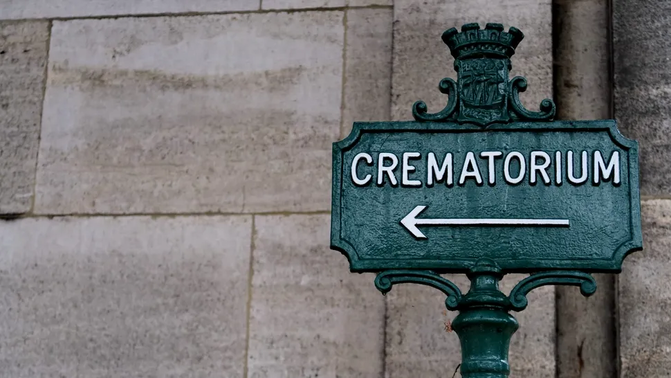 Femeie, la un pas să fie arsă de vie într-un crematoriu