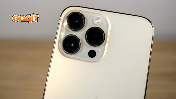 iPhone 14 Pro Max camera