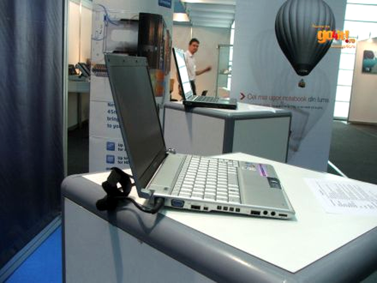 Toshiba Portege - mic, subţire şi uşor