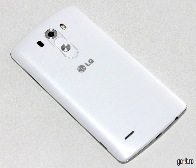 LG G3: modelul striat al capacului posterior