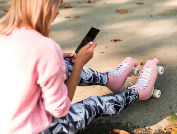 O adolescentă a furat 42.000 de euro din seiful părinților pentru a cumpăra cadouri virtuale pentru influenceri pe rețelele de socializare