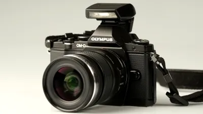 Olympus OM-D E-M5 - un mirrorless retro impresionant
