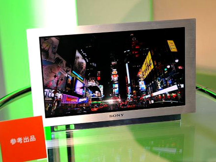 Sony XEL-1, acum pe baterii şi wireless