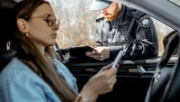 Avertisment pentru șoferii cu buletin clasic sau carte de identitate cu cip. Lege în România, amendă 1.600 lei