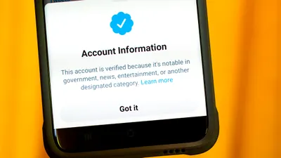 Twitter ar putea condiționa păstrarea însemnului ”utilizator verificat” de plata unui abonament lunar