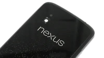 Google a modificat puţin carcasa lui Nexus 4