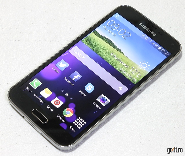 Samsung Galaxy S5 - un design mult prea familiar