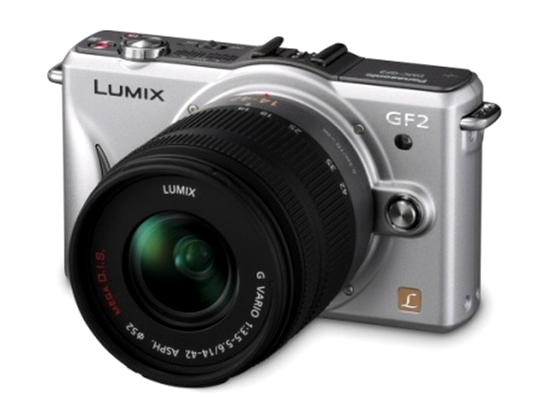Panasonic Lumix GF2 cu obiectivul 14-42 mm