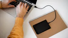 Cercetătorii au descoperit o modalitate de a spiona activitatea de navigare pe internet urmărind activitatea SSD-ului