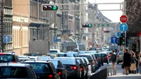 Obiceiul de la semafor care poate grăbi uzura ambreiajului! Greșeala pe care o fac mulți șoferi
