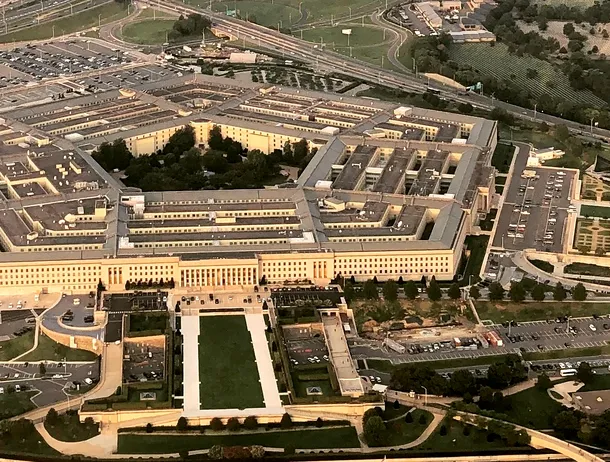 Sam Altman a recunoscut că acordul OpenAI cu Departamentul de Război a fost „cu siguranță grăbit” și „nu arată bine”; compania dezvăluie mai multe detalii despre acordul semnat