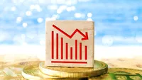 Instabilitatea politică lovește economia. Energie și carburanți mai scumpi pentru români