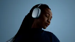 Apple a lansat căștile AirPods Max 2: Ce noutăți aduc și cât costă