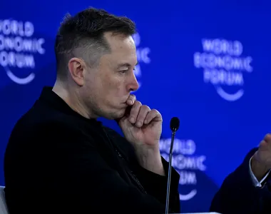 Elon Musk renunță la acuzațiile de fraudă în procesul cu OpenAI