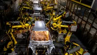 Retrospectiva anului 2025 pentru industria auto / Debuturi pe piața din România, lansări de modele noi și evenimentele cu impact pe termen lung