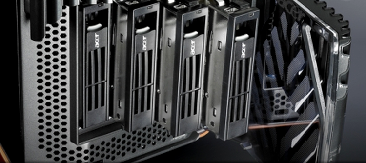 Acer Aspire Predator  – rack-urile SATA detaşabile