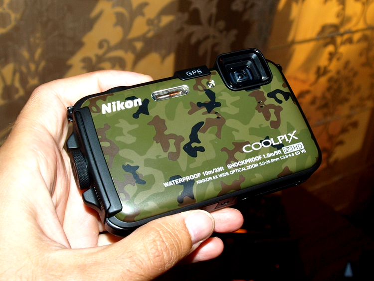 Nikon AW100