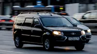 Vânzările de automobile din Rusia au scăzut cu 15,6% în 2025, după doi ani de redresare / Lada rămâne marca preferată / Șapte branduri chinezești în top 10