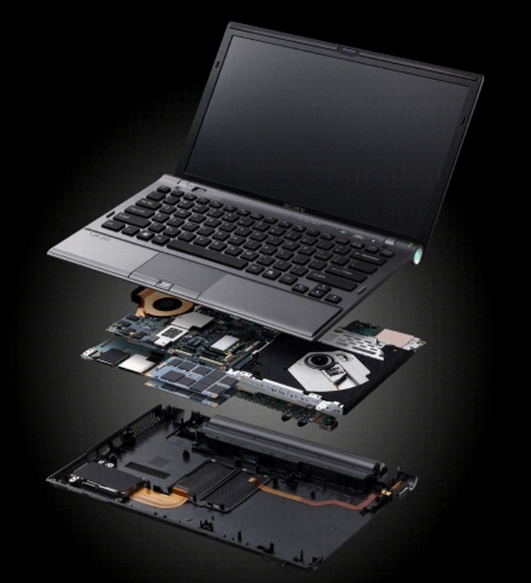 Sony VAIO Z - ca să înţelegeţi unde încap patru SSD-uri