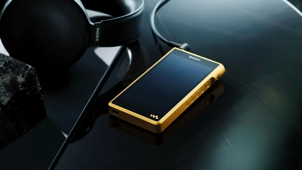 Sony anunță un nou media player din gama Sony Walkman. Vine în carcasă placată cu aur